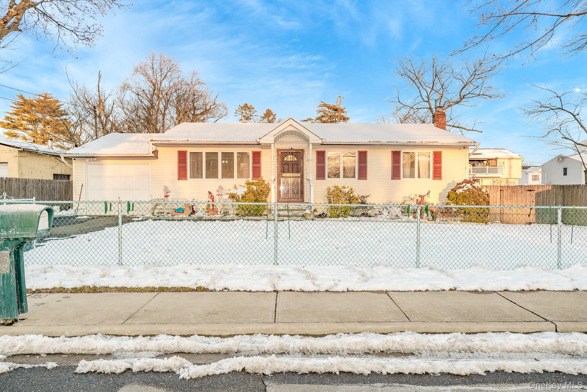 #1 photo, 1175 Little East Neck Road, West Babylon , NY 11704