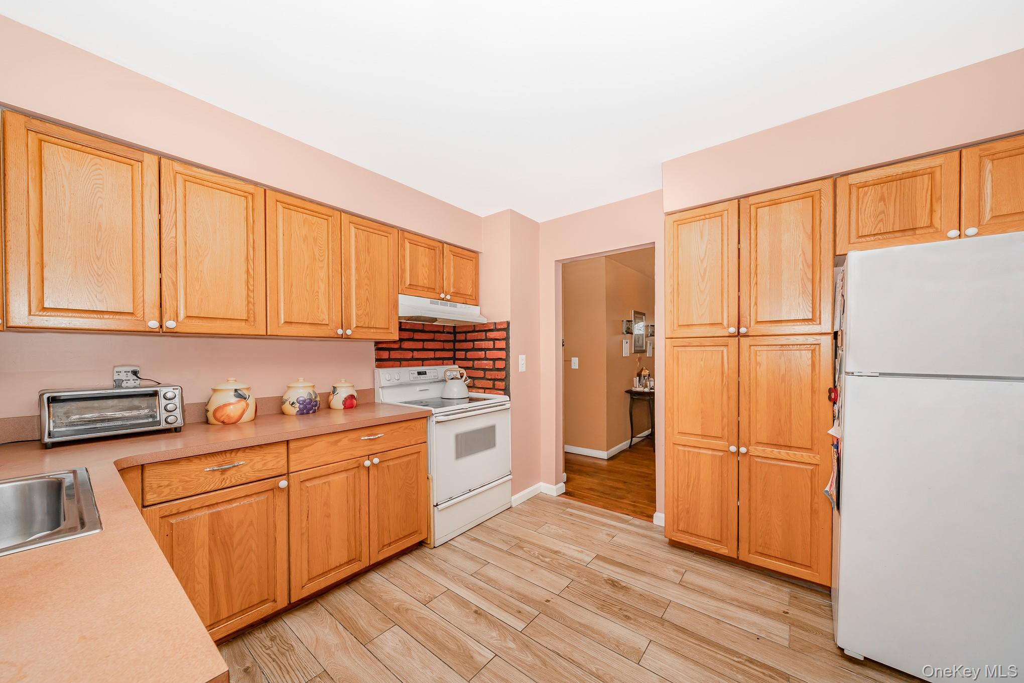 #10 photo, 1175 Little East Neck Road, West Babylon , NY 11704