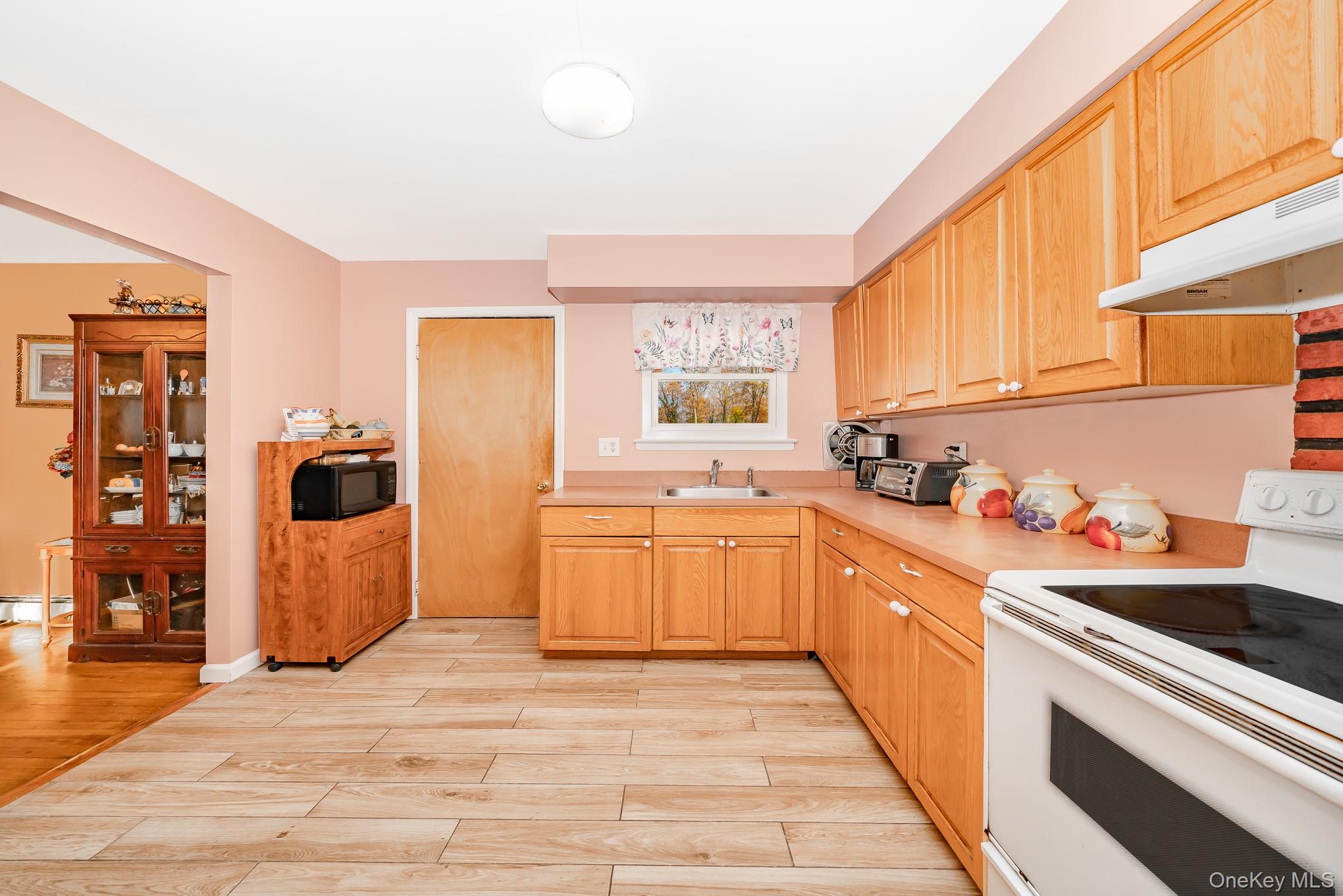 #9 photo, 1175 Little East Neck Road, West Babylon , NY 11704