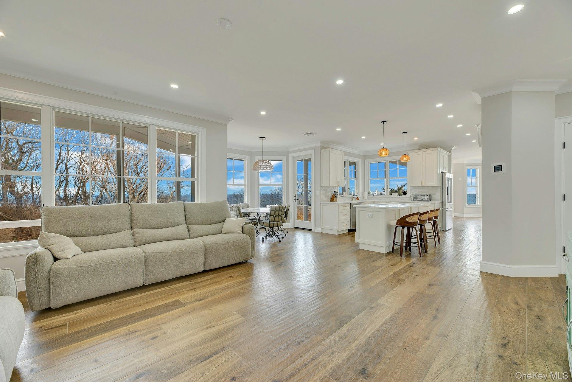 #12 photo, 150 Landing Lane, מחוז סאפוק Baiting Hollow , NY 11933