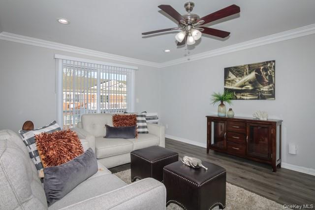 #5 photo, 60 Chelsea Court, سوفولك Bohemia , NY 11716