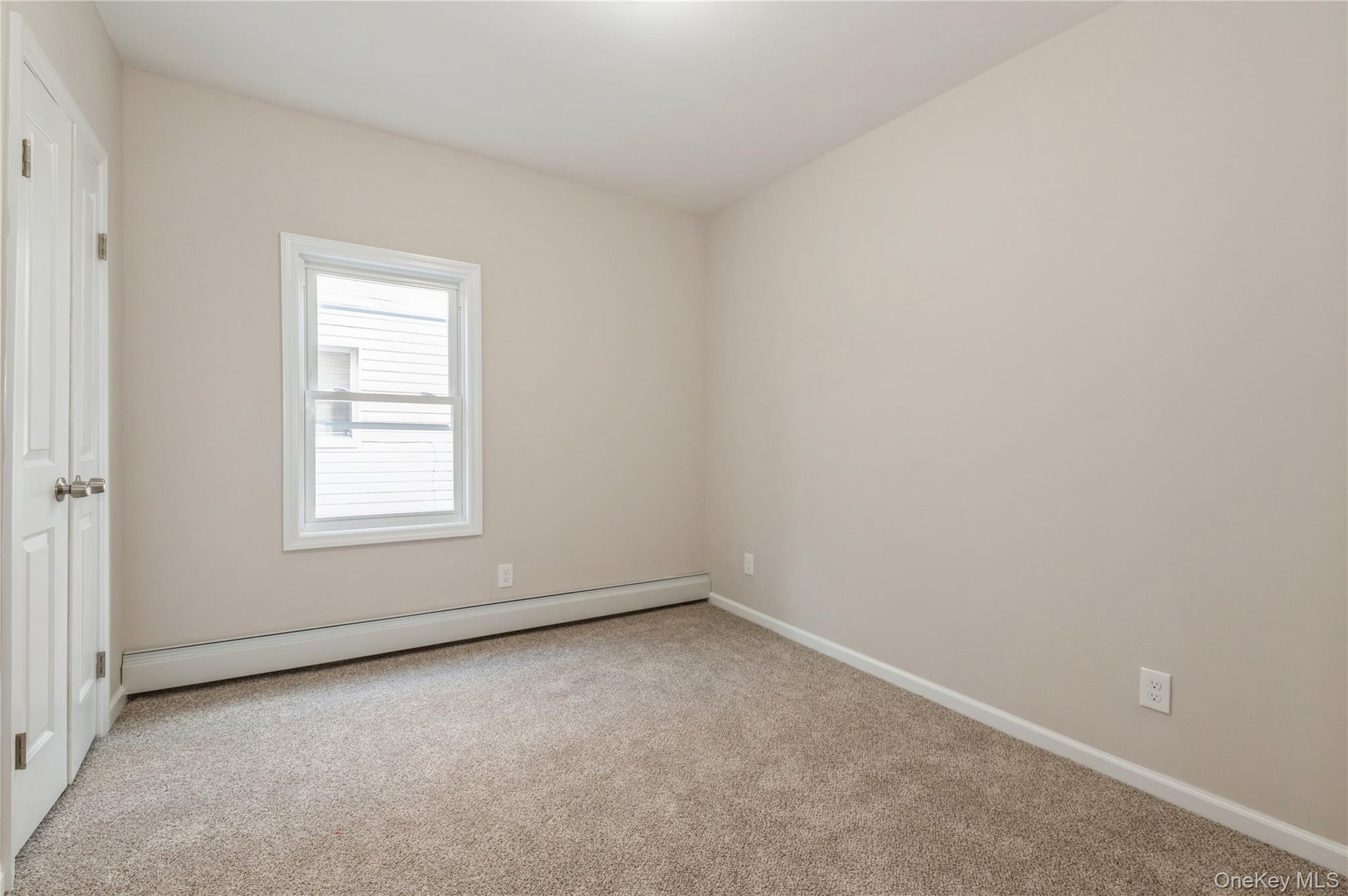 #8 photo, 216-23 136th Road, Куинс ‖ Laurelton , NY 11413