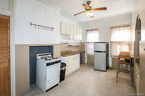 #17 photo, 60-64 54th Place, Maspeth , NY 11378