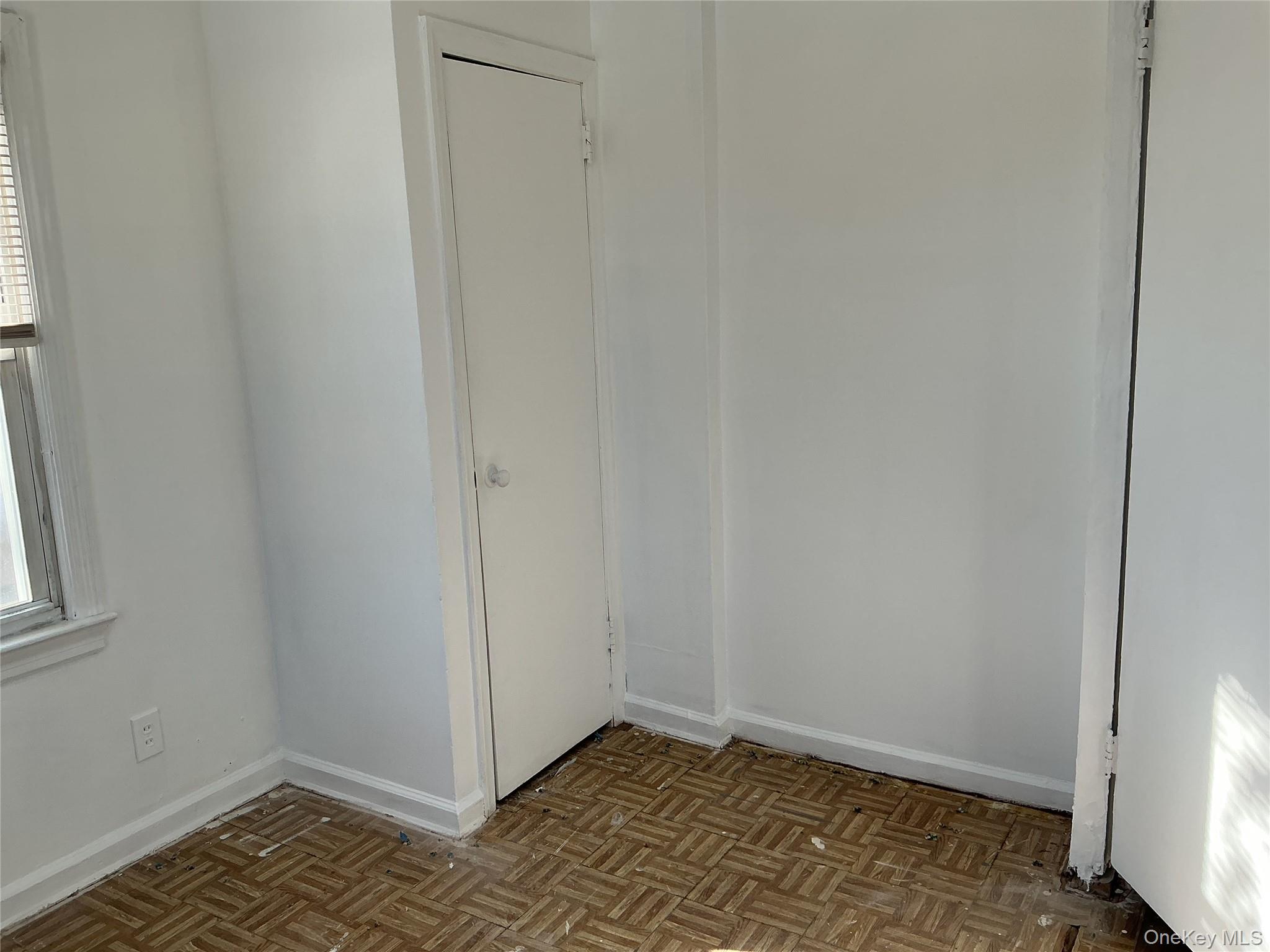 #6 photo, 334 Doris Avenue, Franklin Square , NY 11010