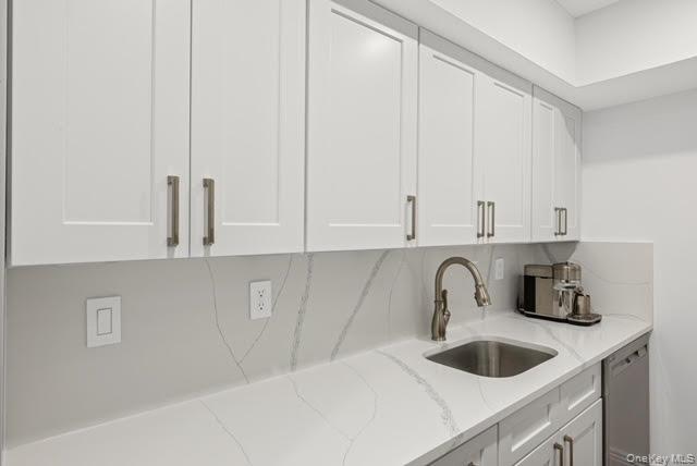 #7 photo, 25 Alhambra Drive, Oceanside , NY 11572