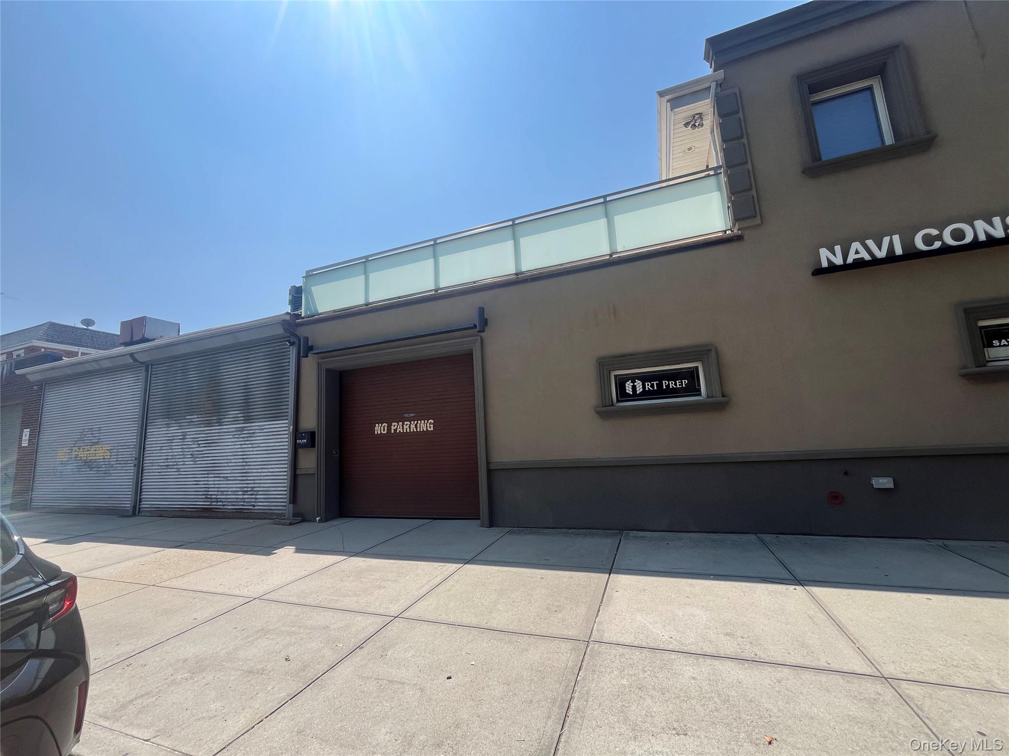 #1 photo, 42-06 192th St, Flushing , NY 11358