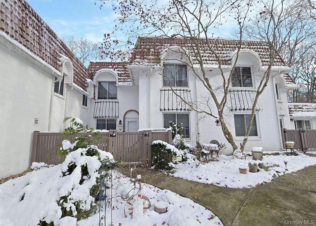 #1 photo, 331 Clubhouse Court, Coram , NY 11727