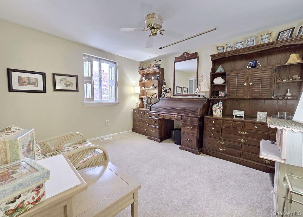 #11 photo, 331 Clubhouse Court, Coram , NY 11727