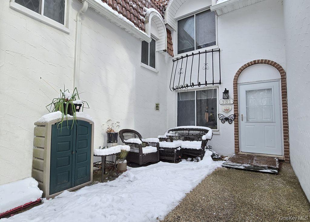 #13 photo, 331 Clubhouse Court, Coram , NY 11727