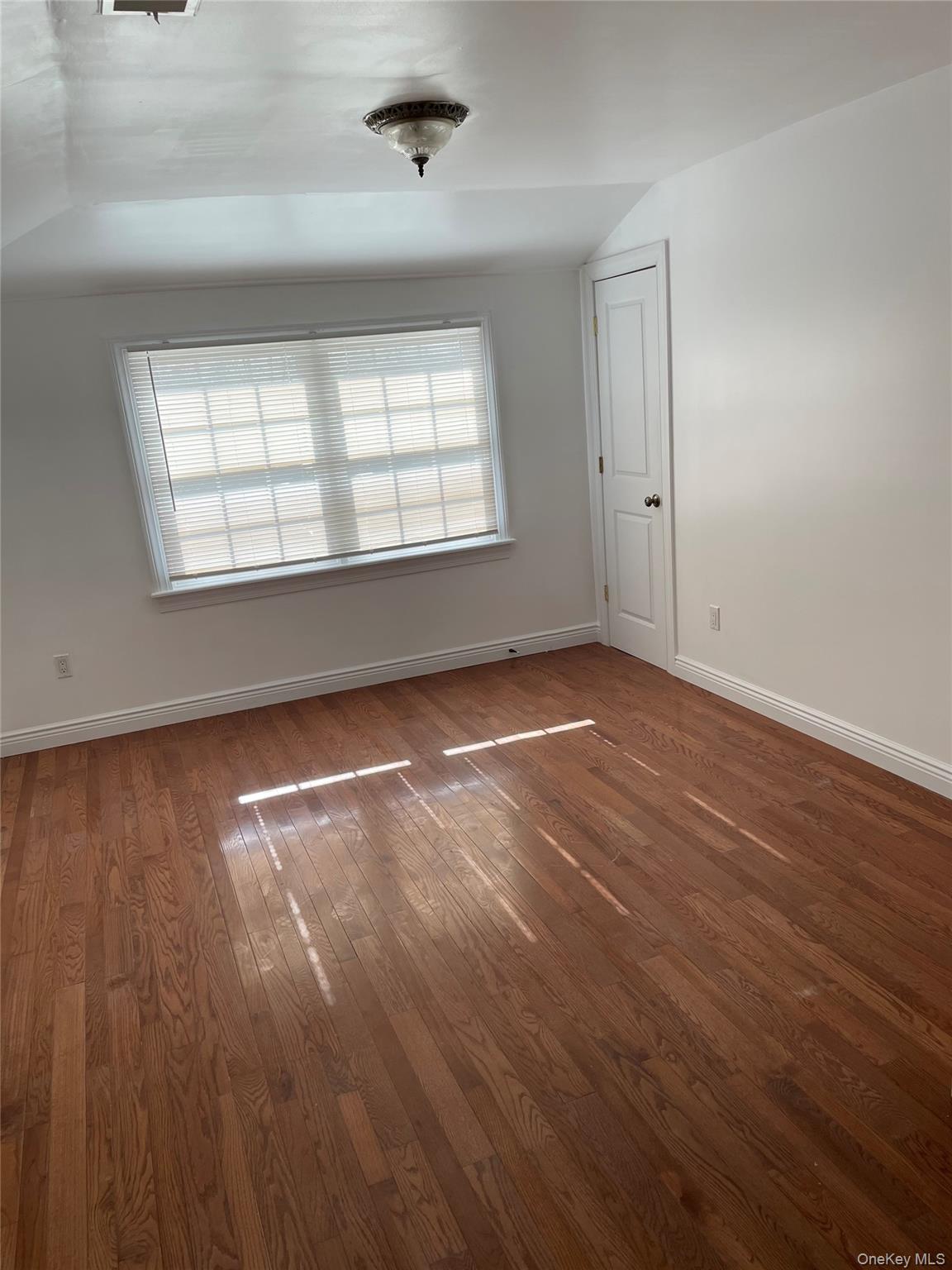 #6 photo, 64-57 230th Street, 皇后區 Flushing , NY 11364