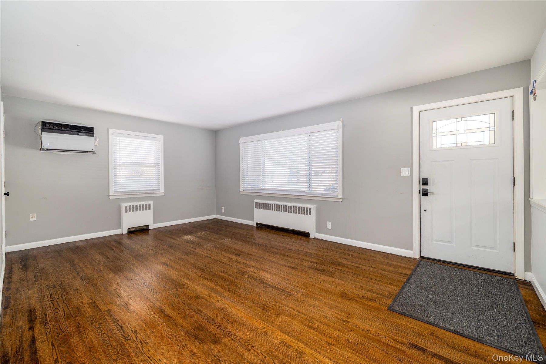 #8 photo, 2280 Brookside Avenue, Wantagh , NY 11793