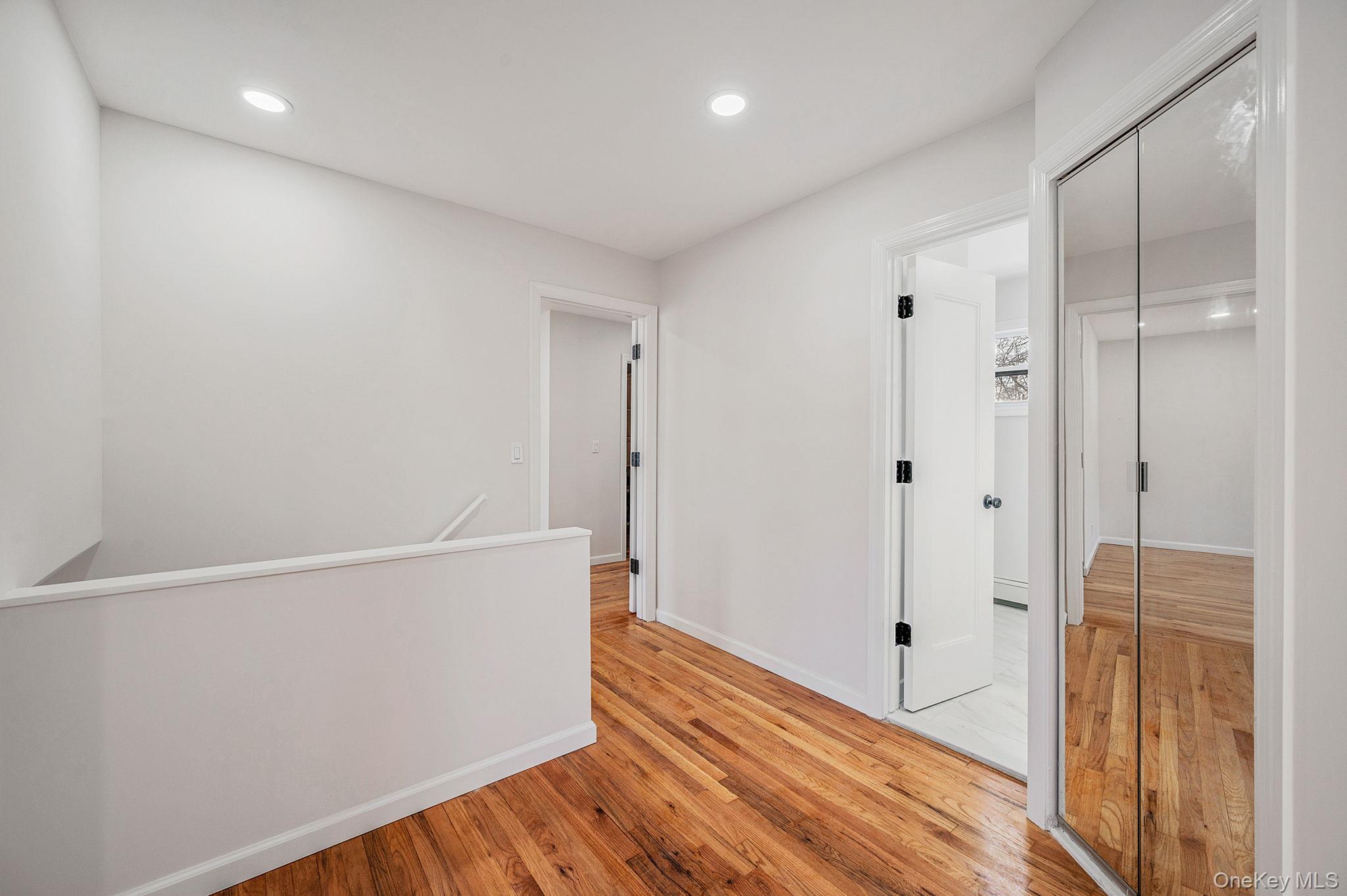 #13 photo, 15 Terry Court, North Babylon , NY 11703