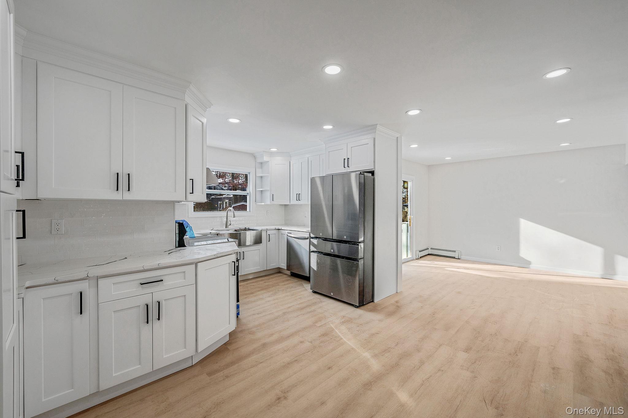 #5 photo, 15 Terry Court, North Babylon , NY 11703