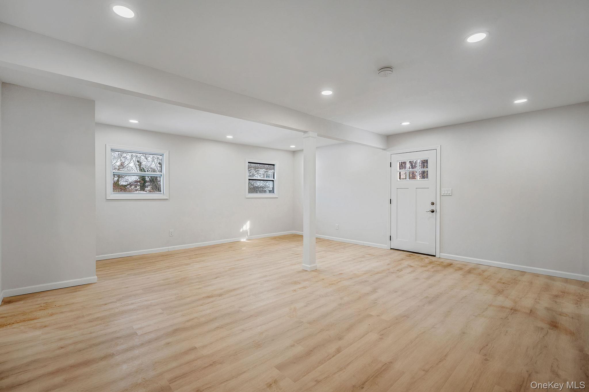 #9 photo, 15 Terry Court, North Babylon , NY 11703