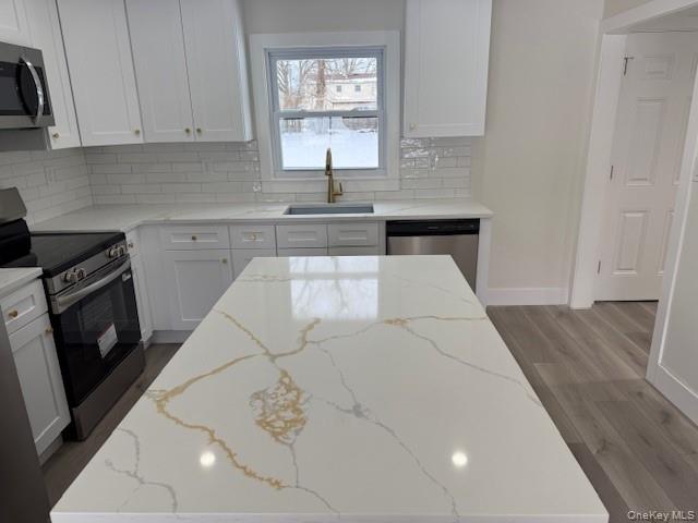 #16 photo, 1052 Bay Shore Avenue, Bay Shore , NY 11706