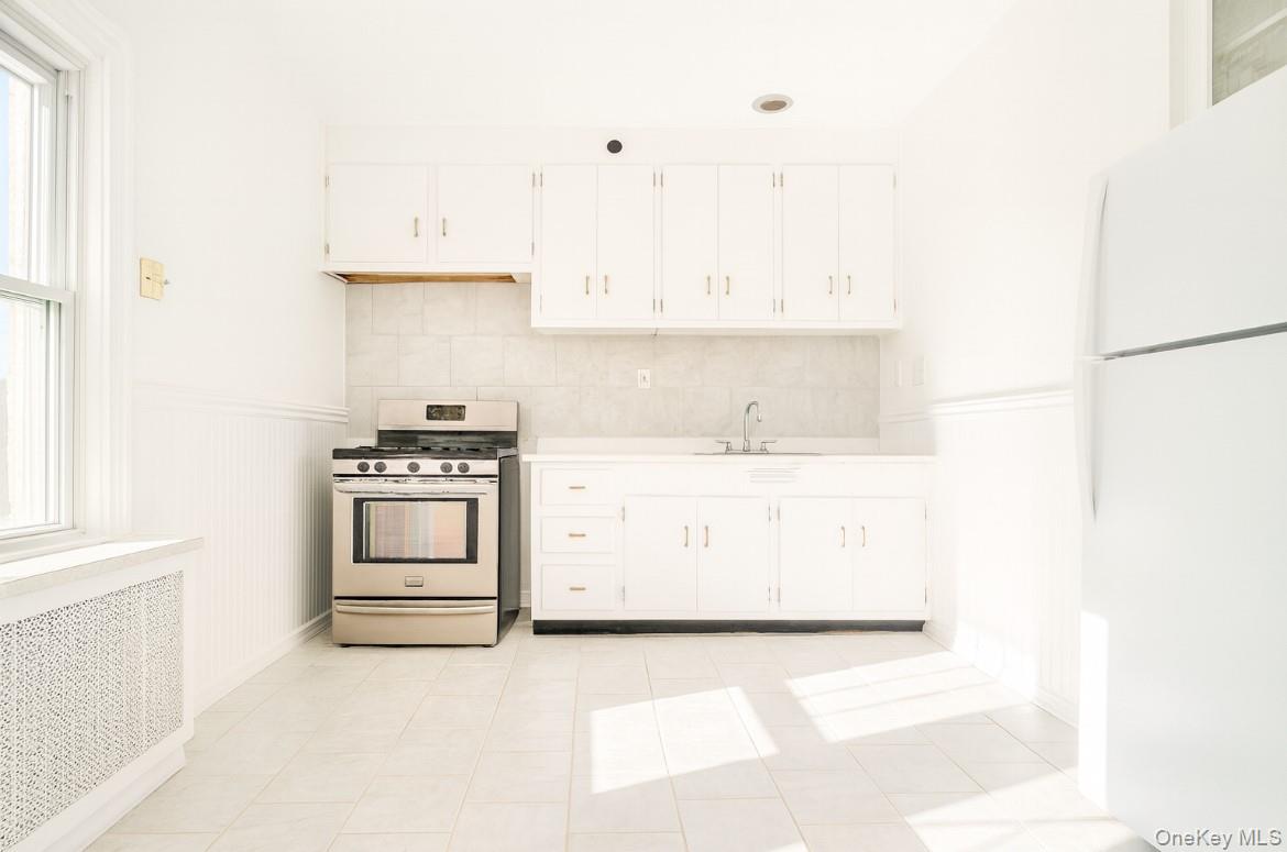 #1 photo, 194 Summit Avenue, Mount Vernon , NY 10550