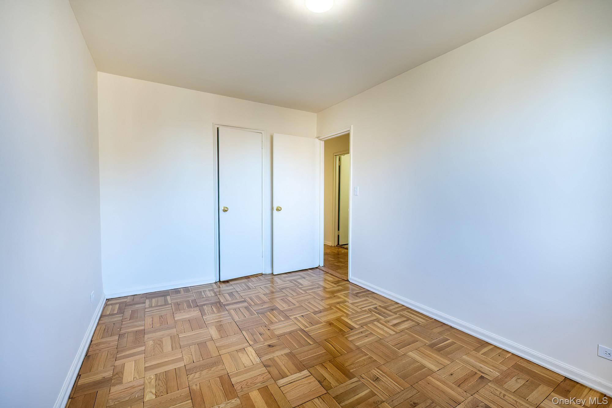 #13 photo, 25 Knolls Crescent, Бронкс ‖ Bronx , NY 10463