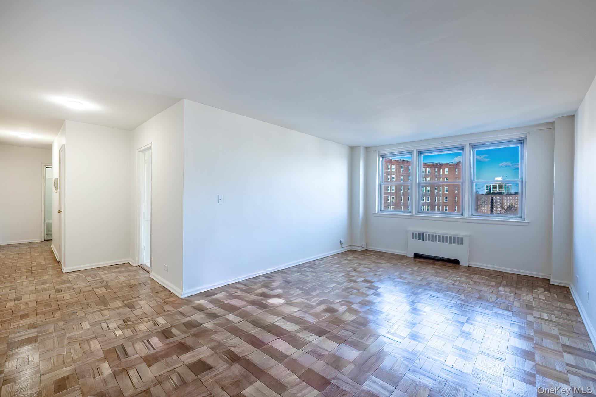 #2 photo, 25 Knolls Crescent, Бронкс ‖ Bronx , NY 10463