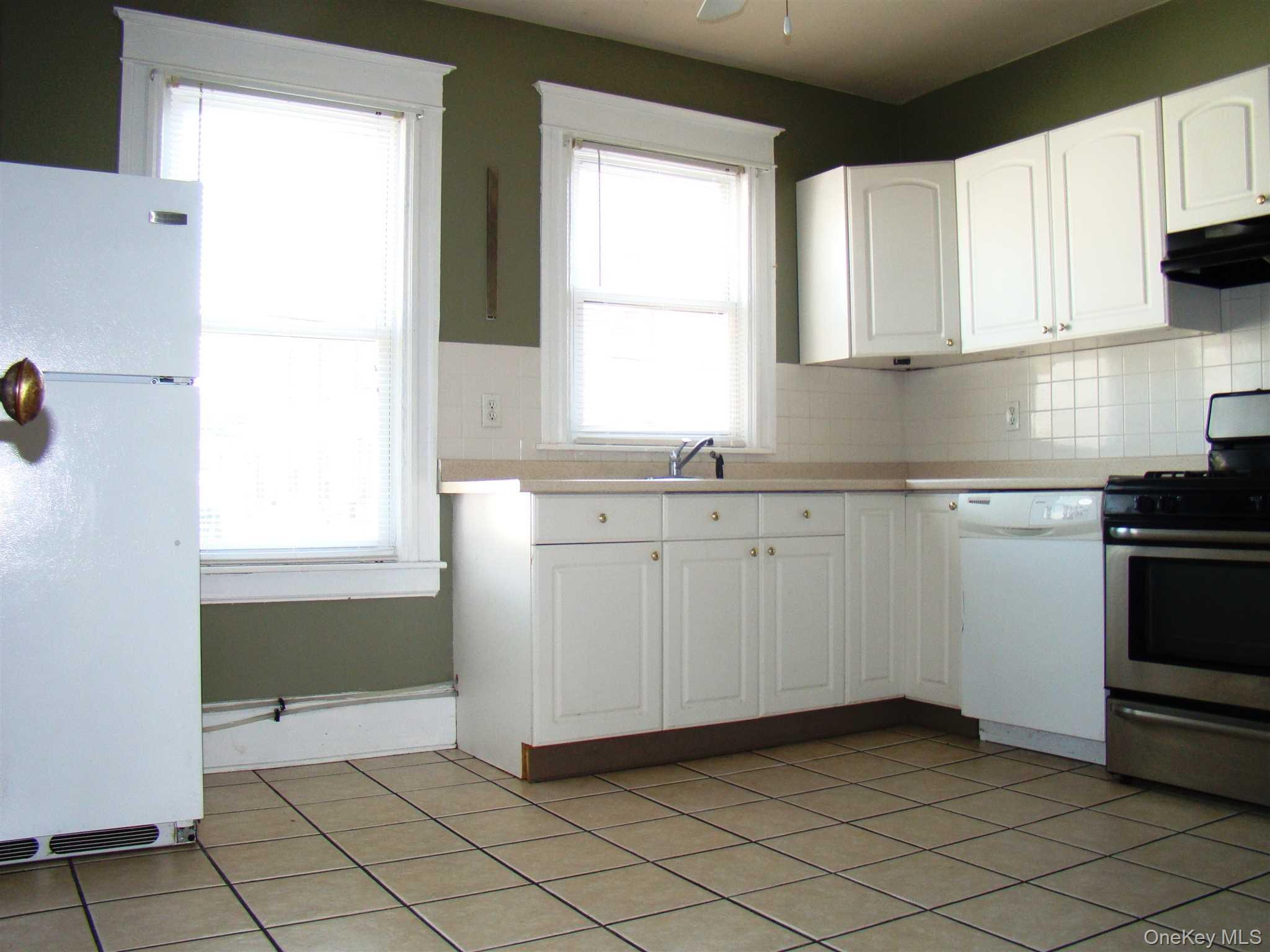 #2 photo, 2 Worrall Avenue, Poughkeepsie , NY 12603