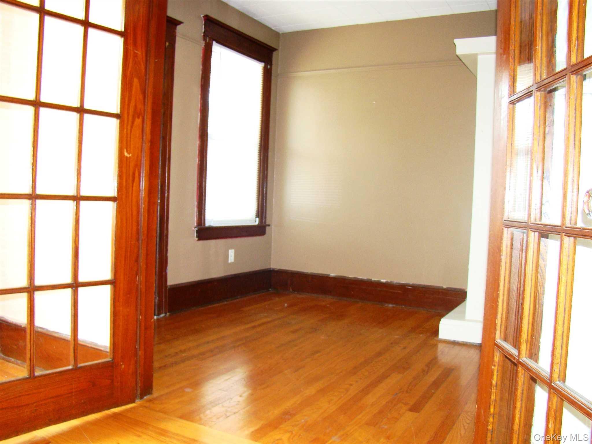 #5 photo, 2 Worrall Avenue, Poughkeepsie , NY 12603