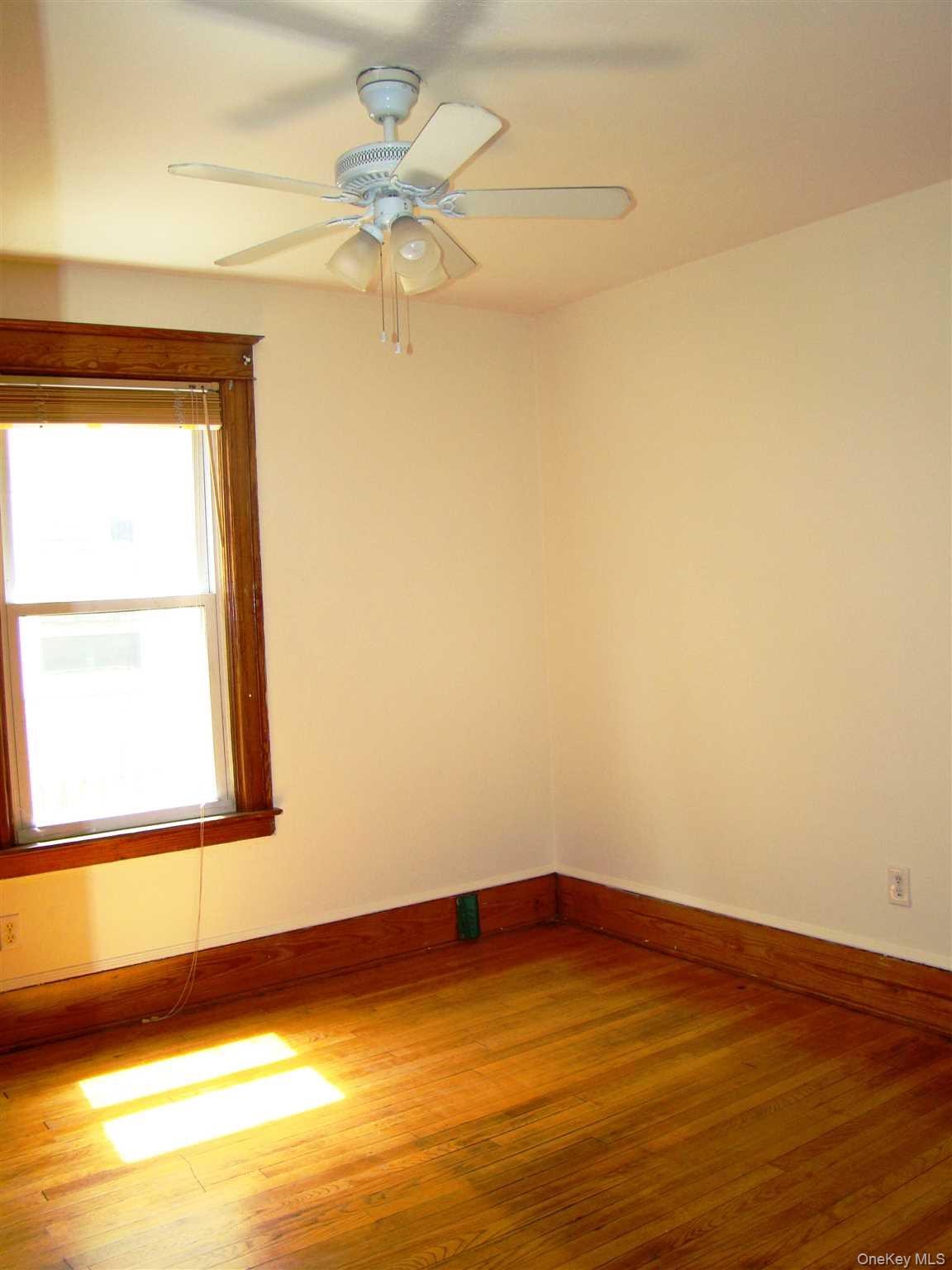 #8 photo, 2 Worrall Avenue, Poughkeepsie , NY 12603