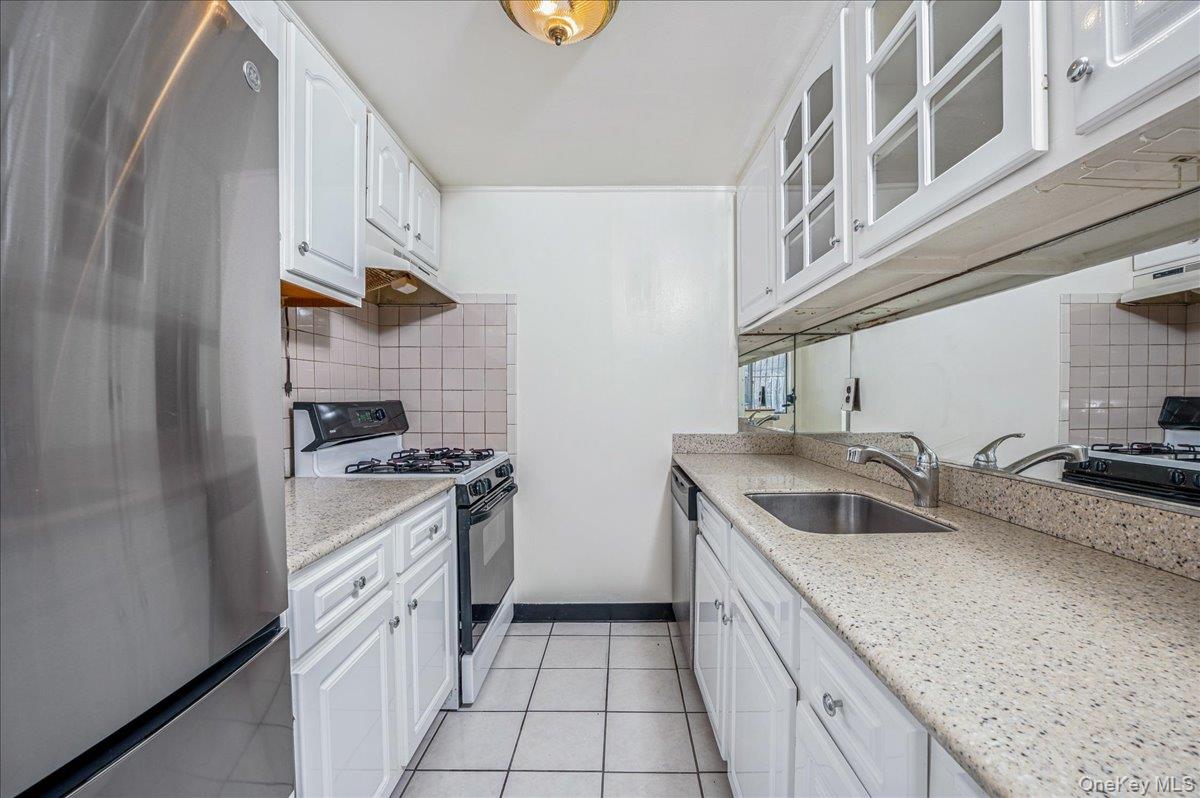 #9 photo, 1361 Intervale Avenue, برونكس Bronx , NY 10459