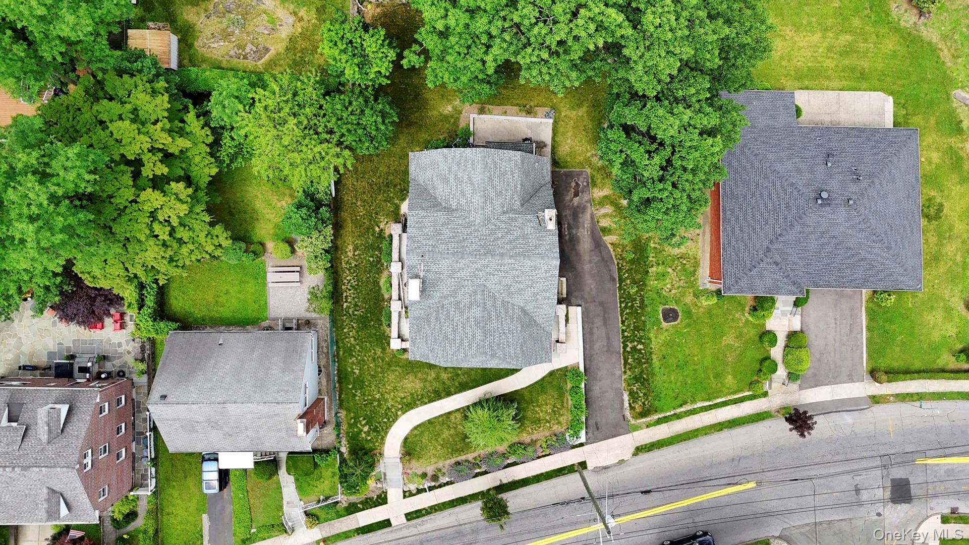 #4 photo, 209 Van Cortlandt Park Avenue, 뉴욕주 Yonkers , NY 10705