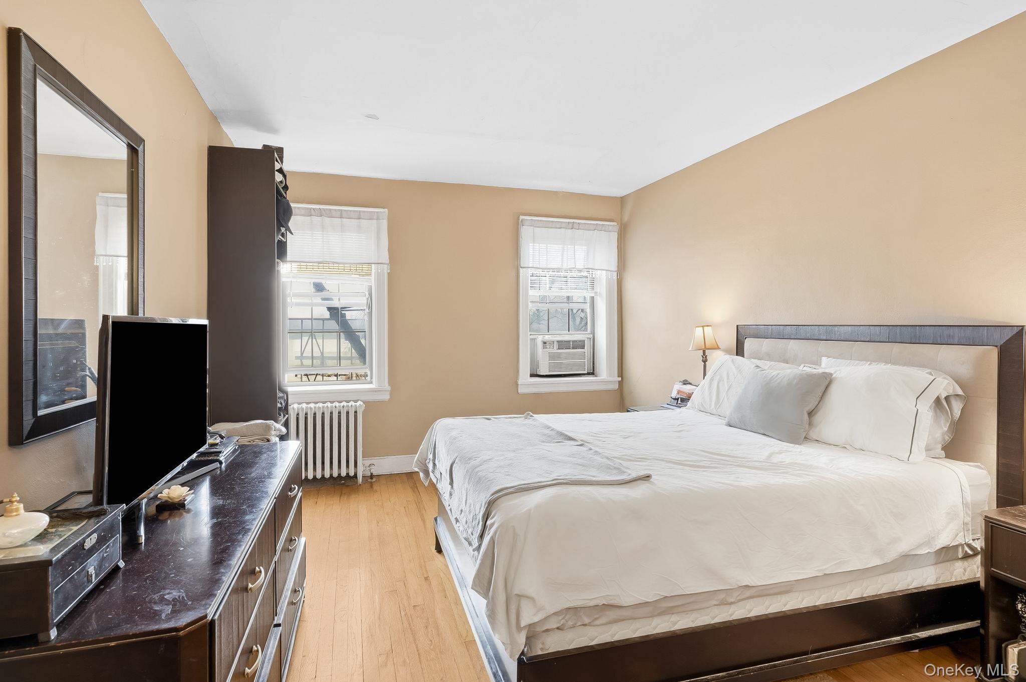 #9 photo, 23 Old Mamaroneck Rd, White Plains , NY 10605