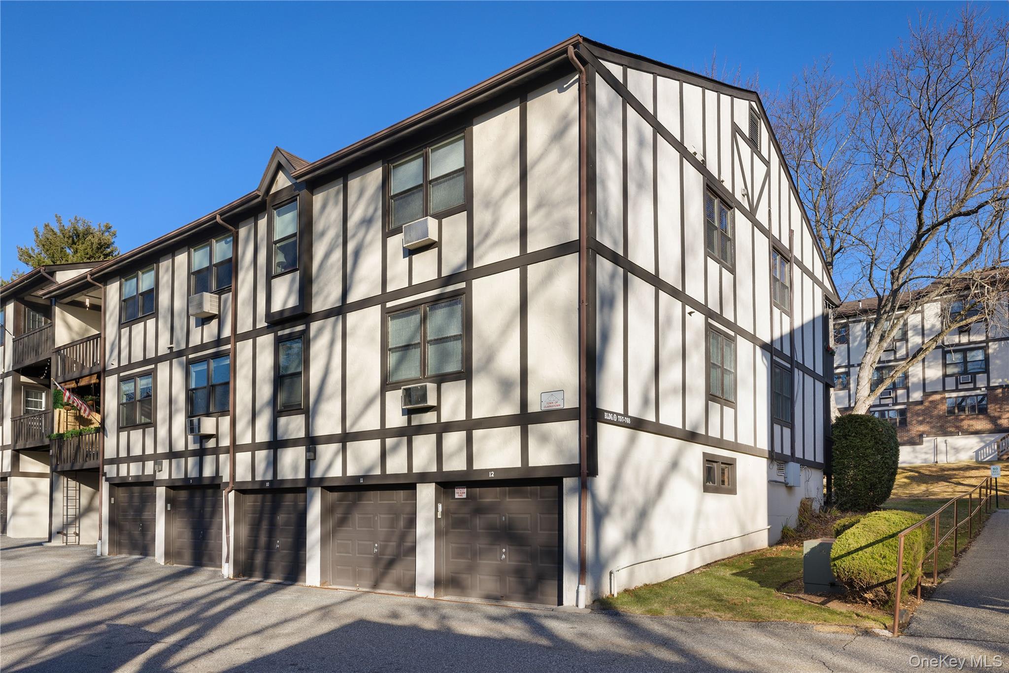 #2 photo, 765 Sierra Vista Lane, 纽约州 Valley Cottage , NY 10989