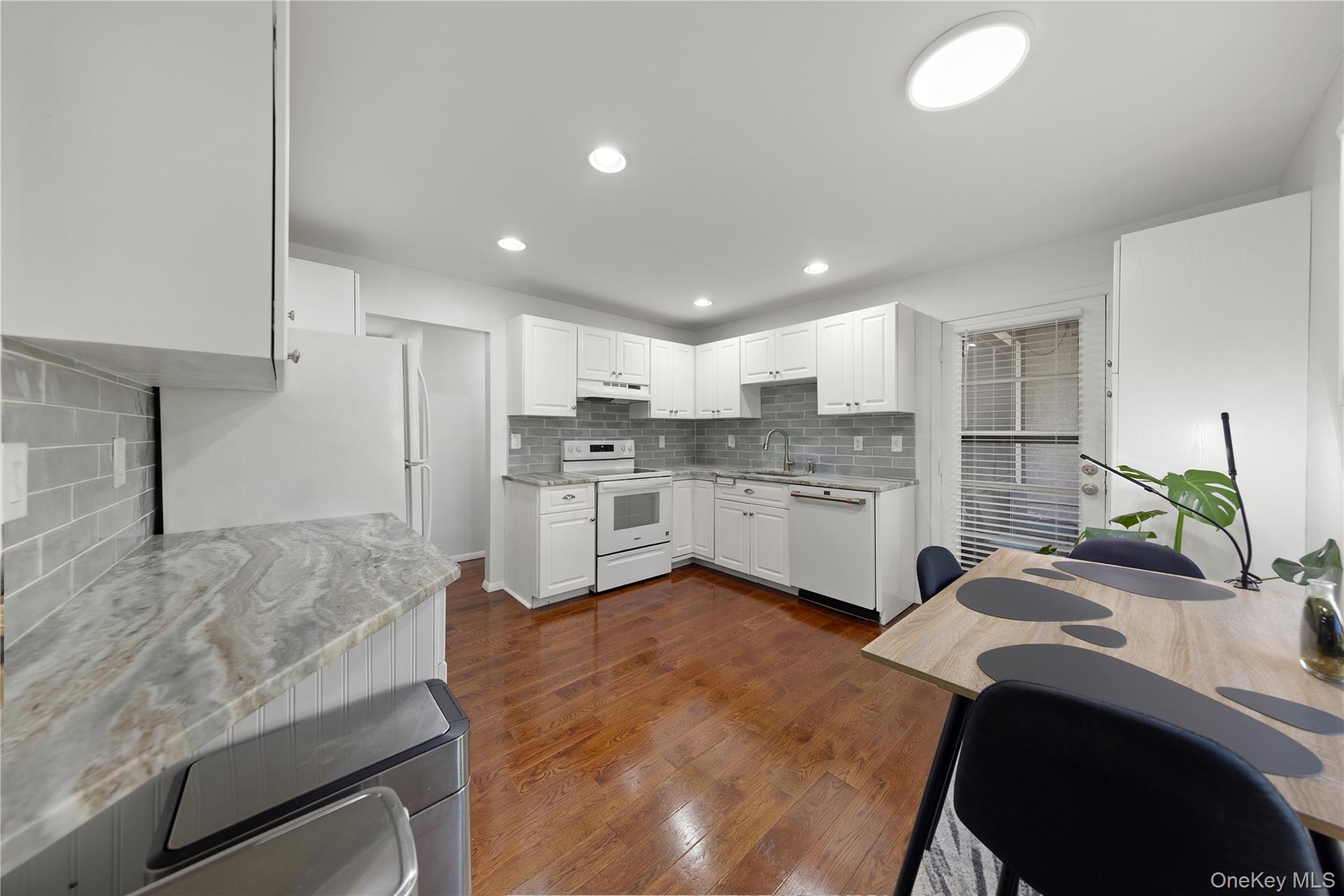 #6 photo, 765 Sierra Vista Lane, 纽约州 Valley Cottage , NY 10989