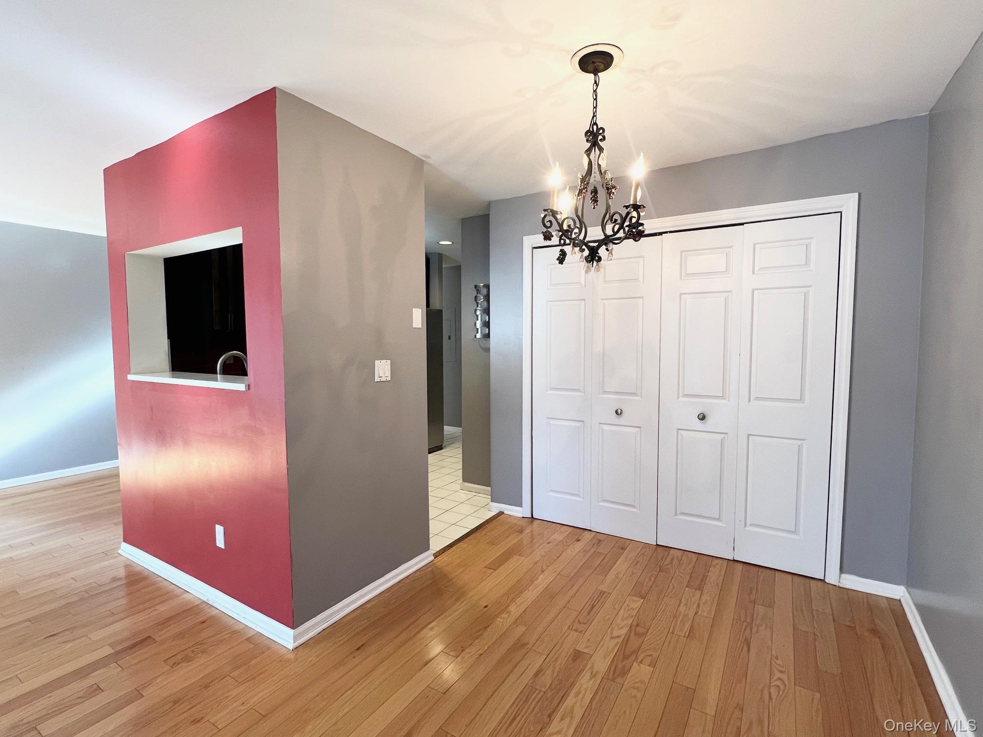 #7 photo, 24 Ray Place, Scarsdale , NY 10583