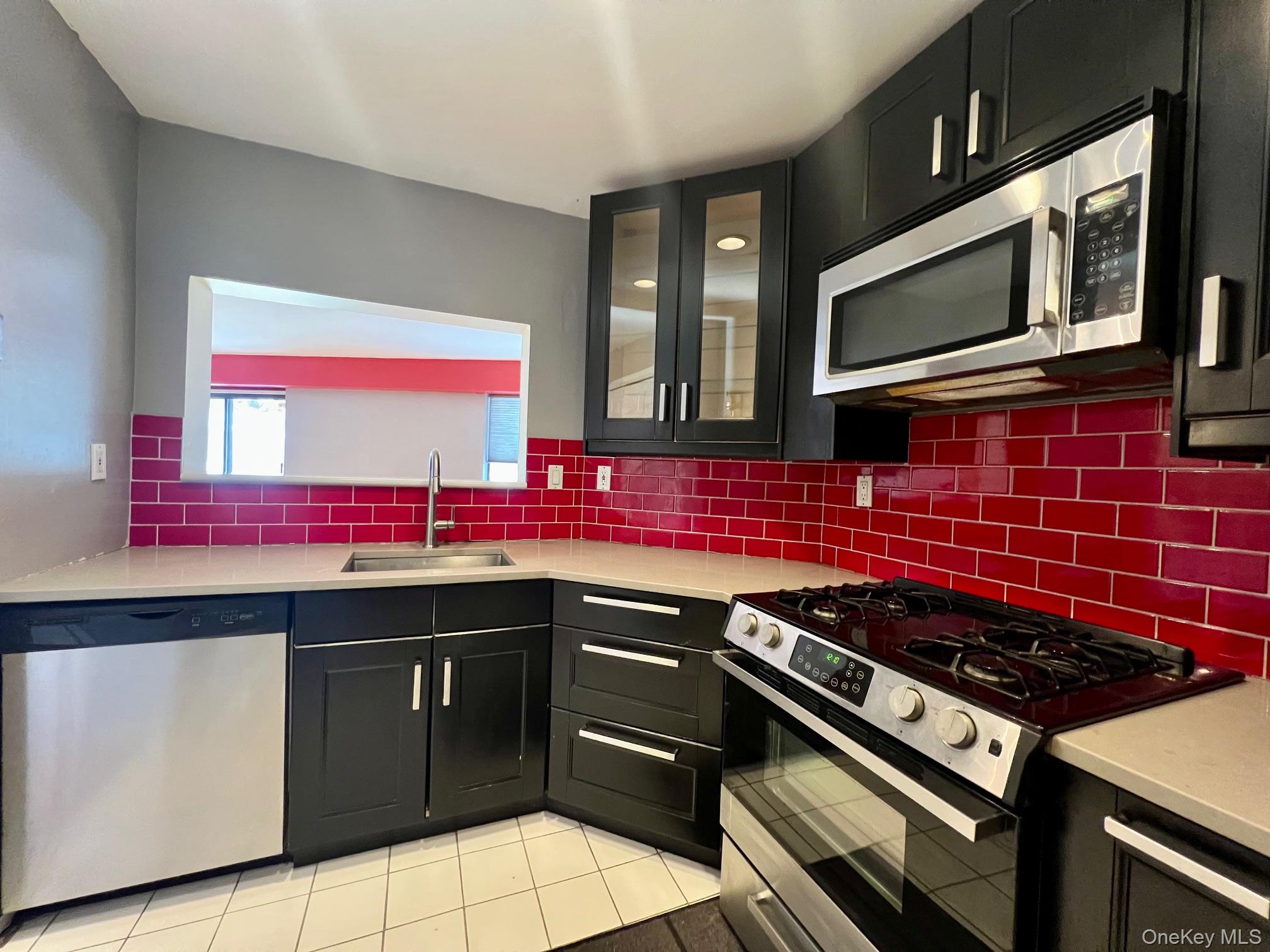 #8 photo, 24 Ray Place, Scarsdale , NY 10583