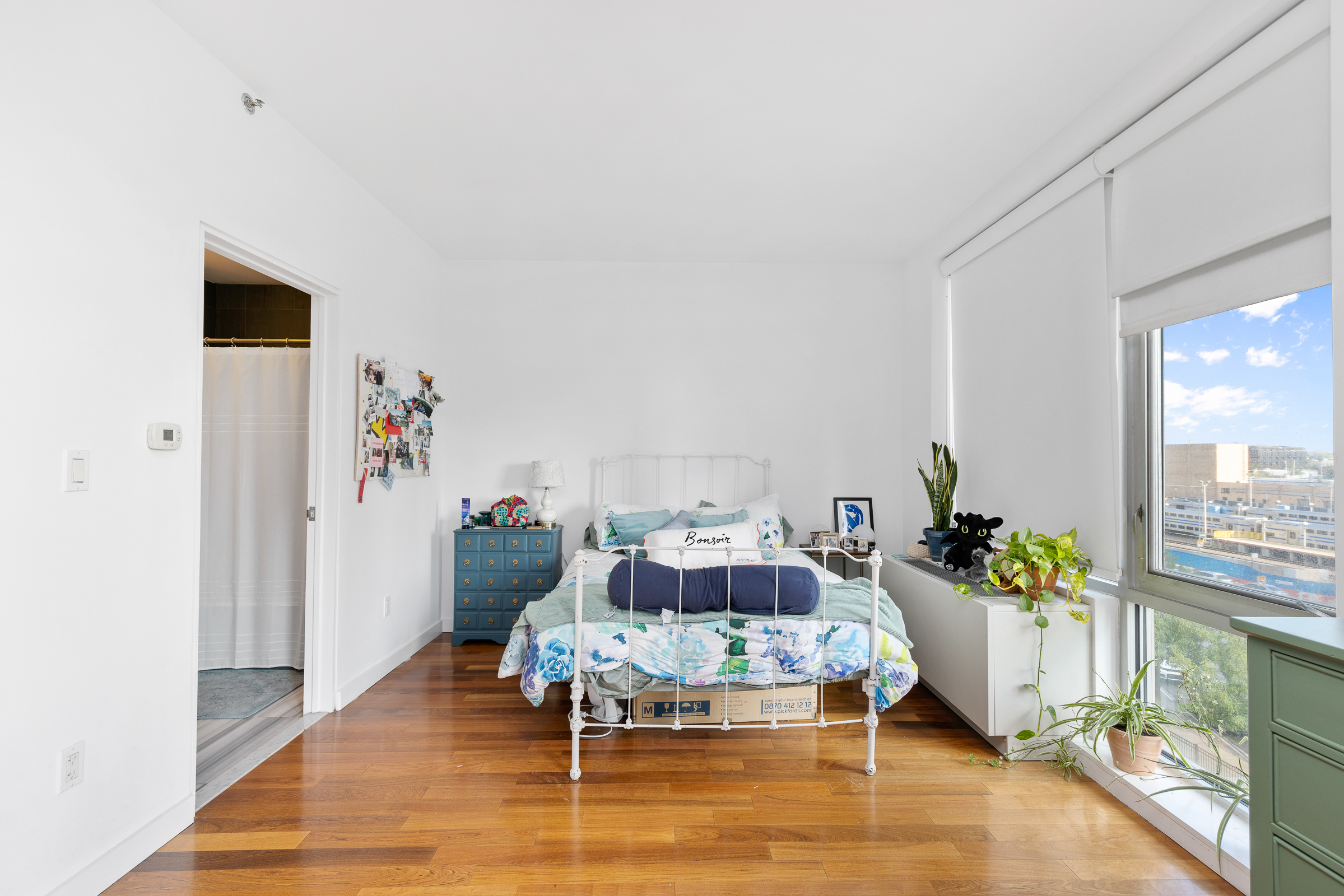 #3 photo, 2-40 51st Avenue, קווינס Hunters Point , NY 11101