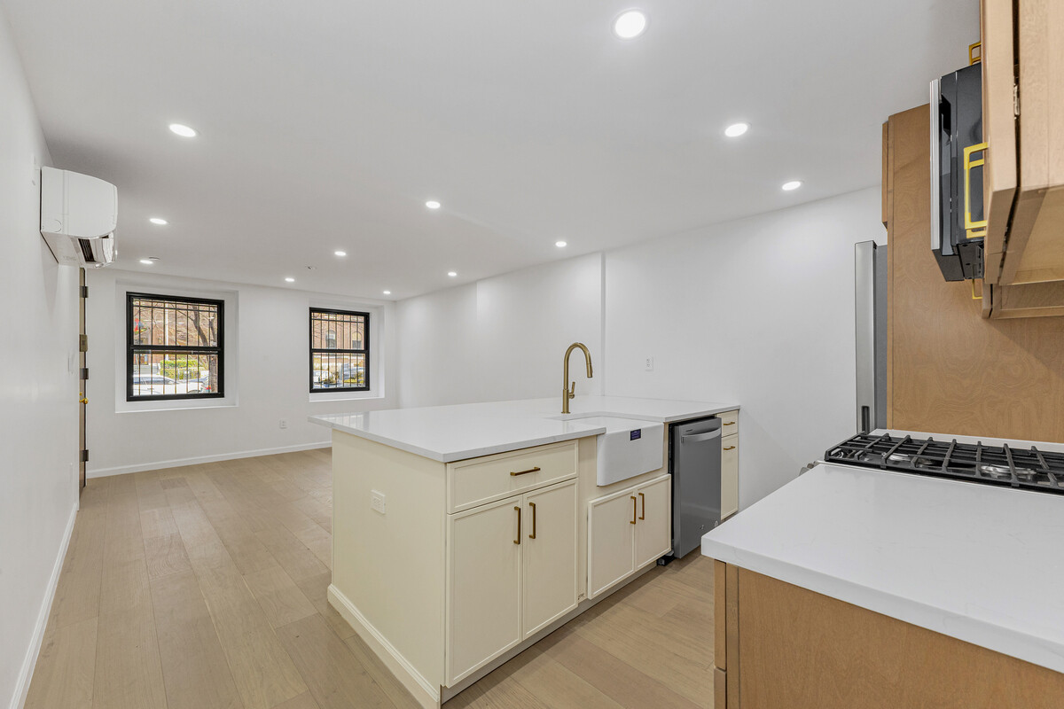 #3 photo, Brooklyn, Clinton Hill , NY 11205