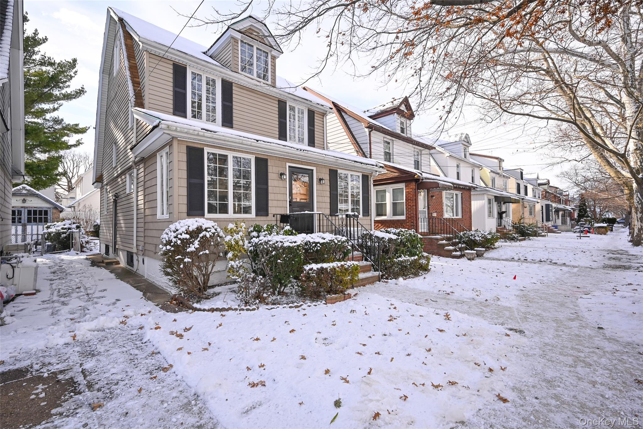 #2 photo, 7136 Loubet Street, फॉरेस्ट हिल्स Forest Hills , NY 11375