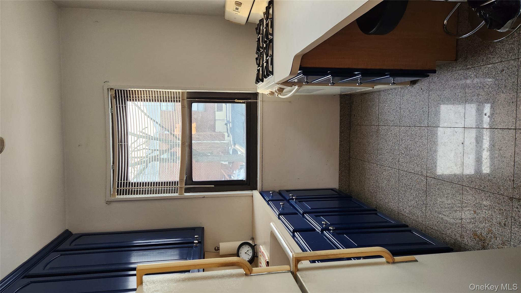 #2 photo, 15-27 159 Street 159 Street, Whitestone , NY 11357