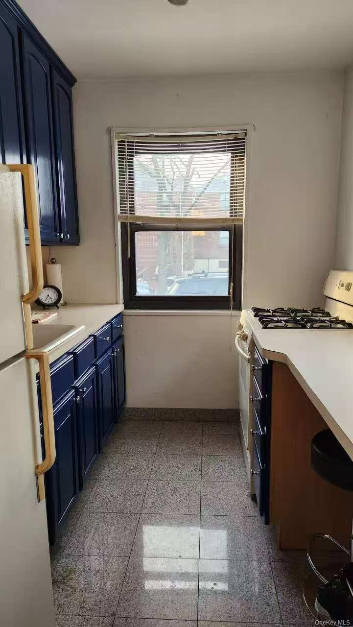 #7 photo, 15-27 159 Street 159 Street, Whitestone , NY 11357