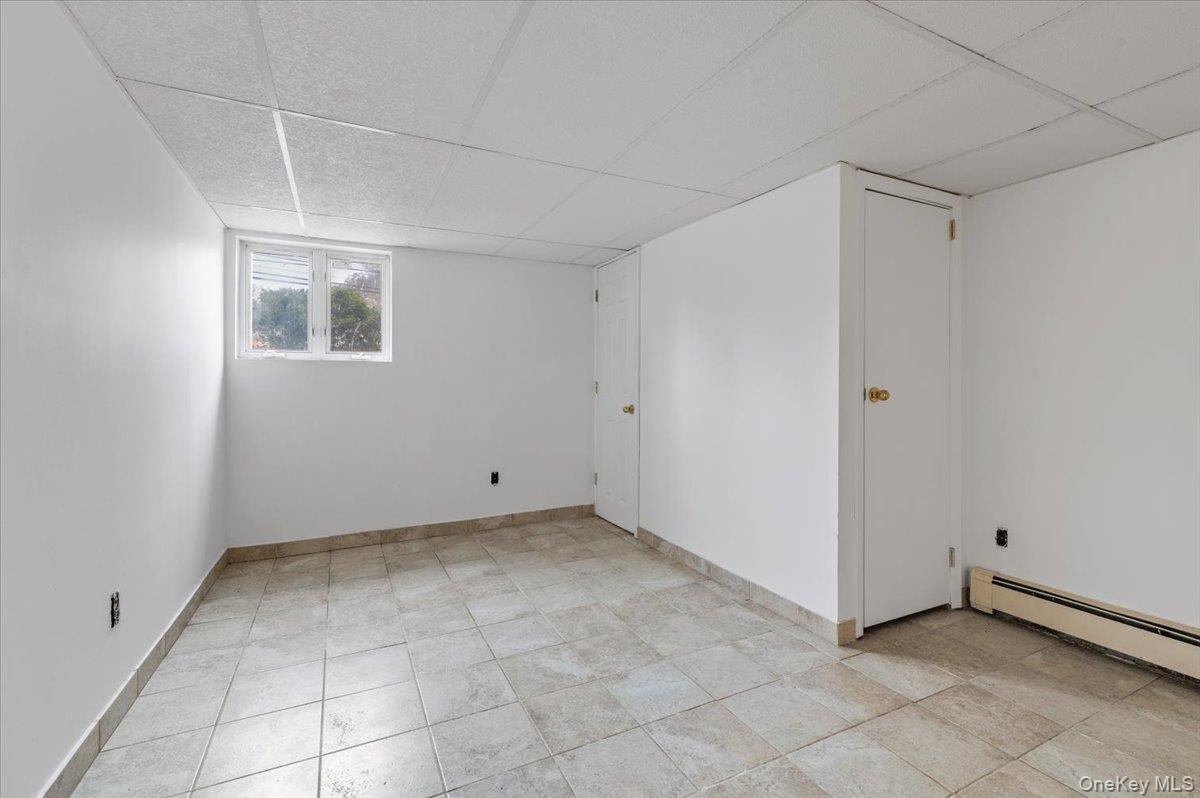 #8 photo, 2386 New York Avenue, 롱 아일랜드 Huntington Station , NY 11746