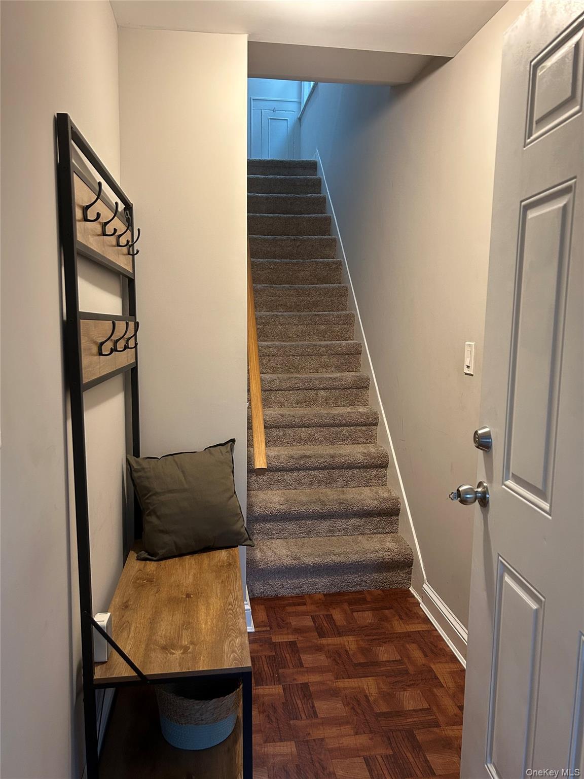 #2 photo, 24815 89th Avenue, קווינס Bellerose , NY 11426