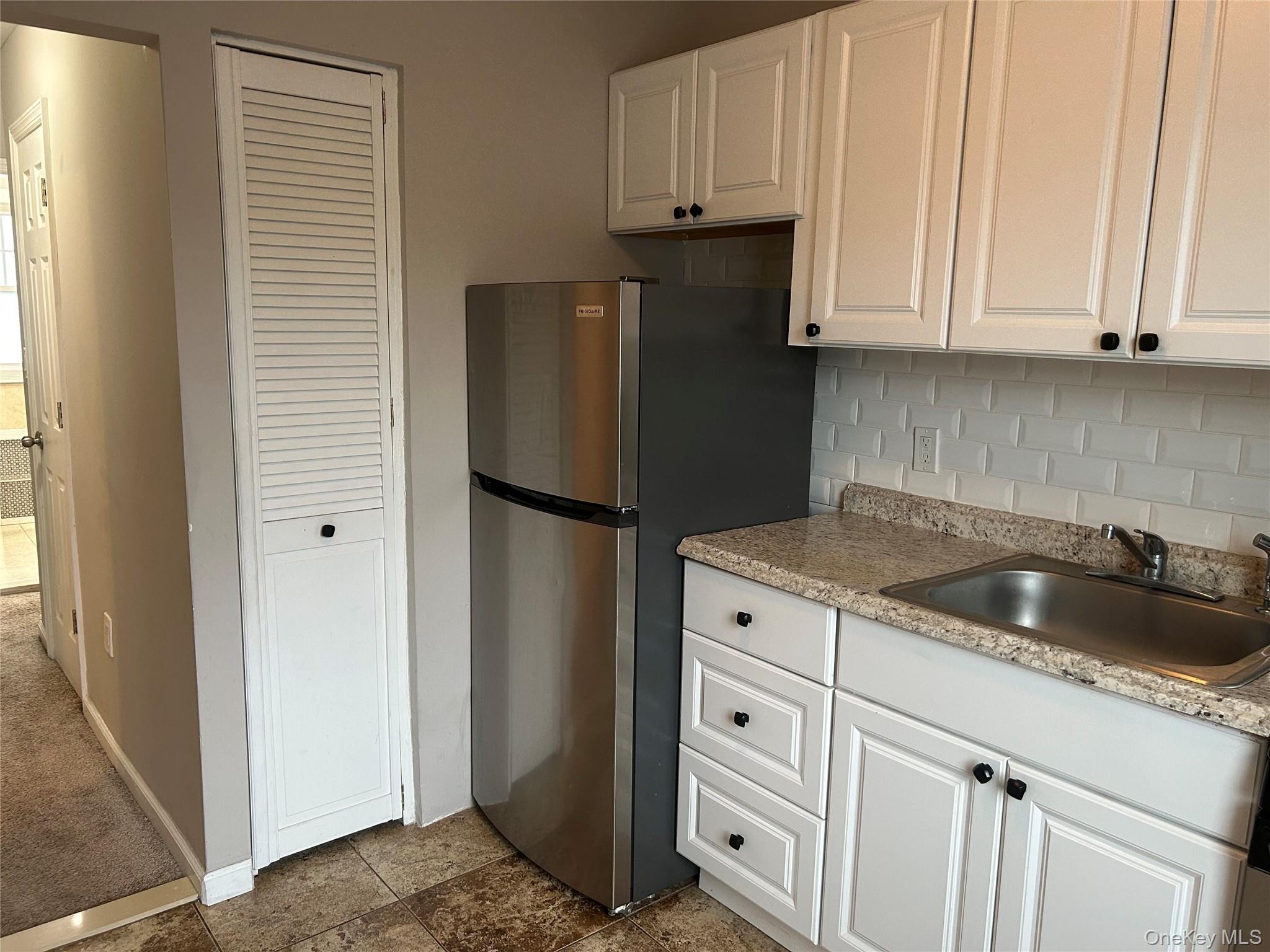 #4 photo, 24815 89th Avenue, קווינס Bellerose , NY 11426