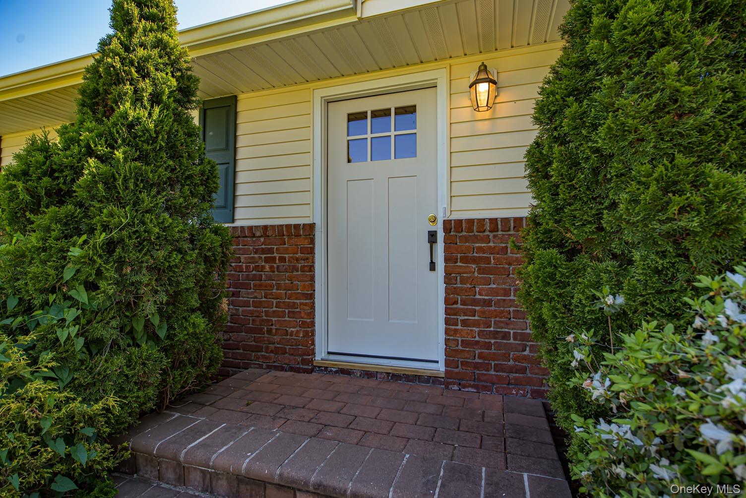 #2 photo, 22 Eastover Drive, 롱 아일랜드 East Northport , NY 11731