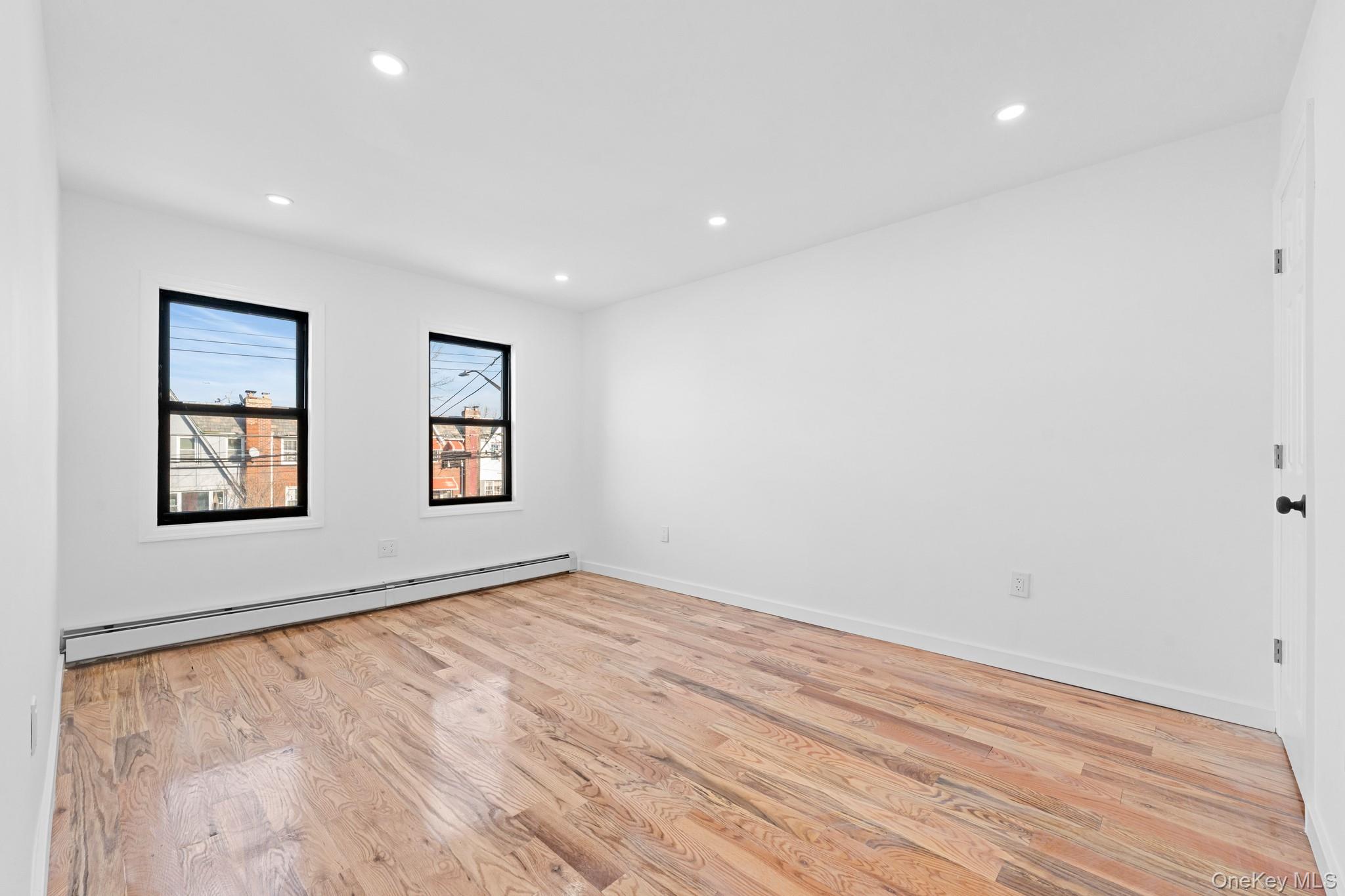 #10 photo, 114-22 201st Street, Saint Albans , NY 11412