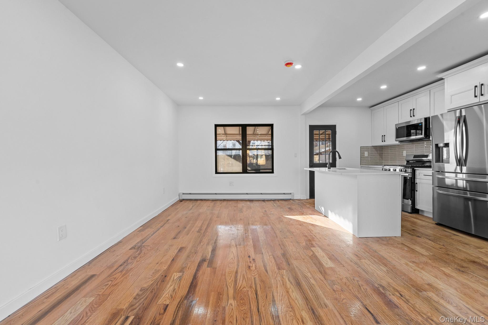 #3 photo, 114-22 201st Street, Saint Albans , NY 11412