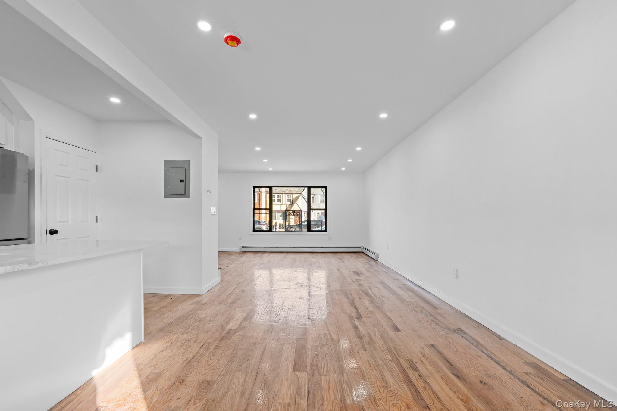 #4 photo, 114-22 201st Street, Saint Albans , NY 11412