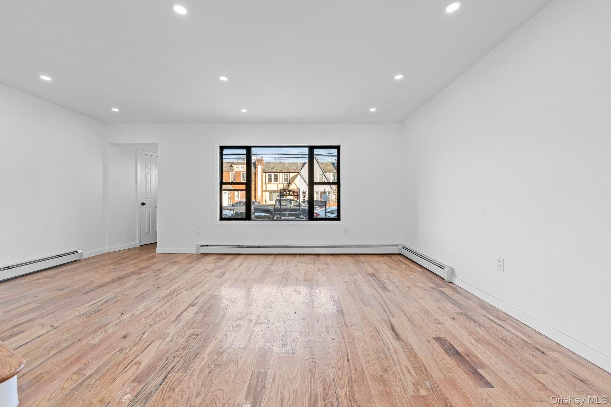 #5 photo, 114-22 201st Street, Saint Albans , NY 11412