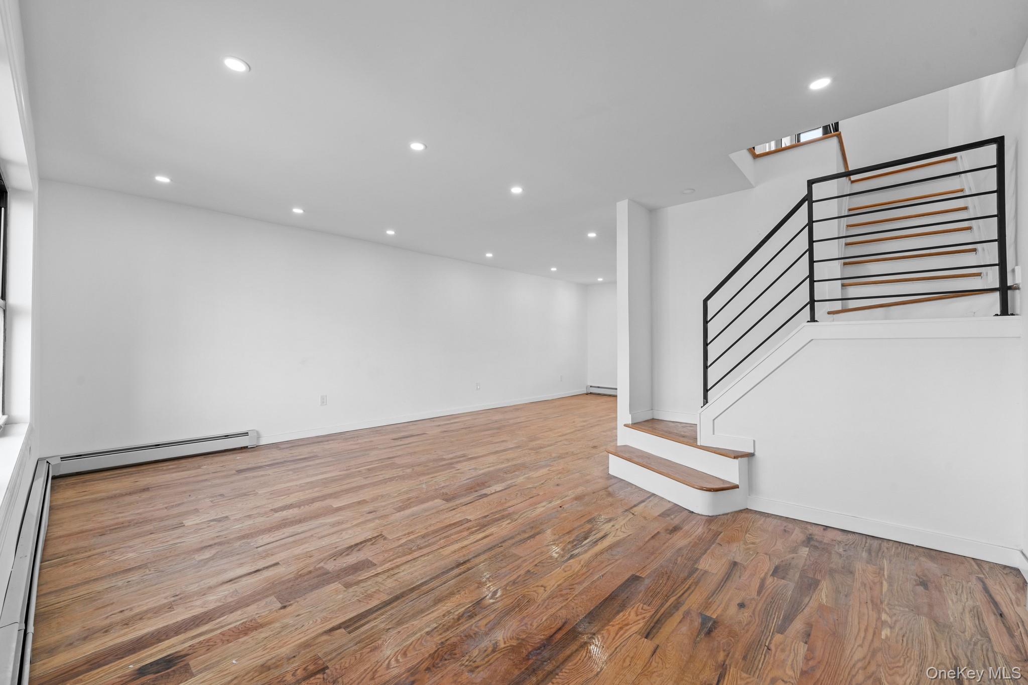 #7 photo, 114-22 201st Street, Saint Albans , NY 11412