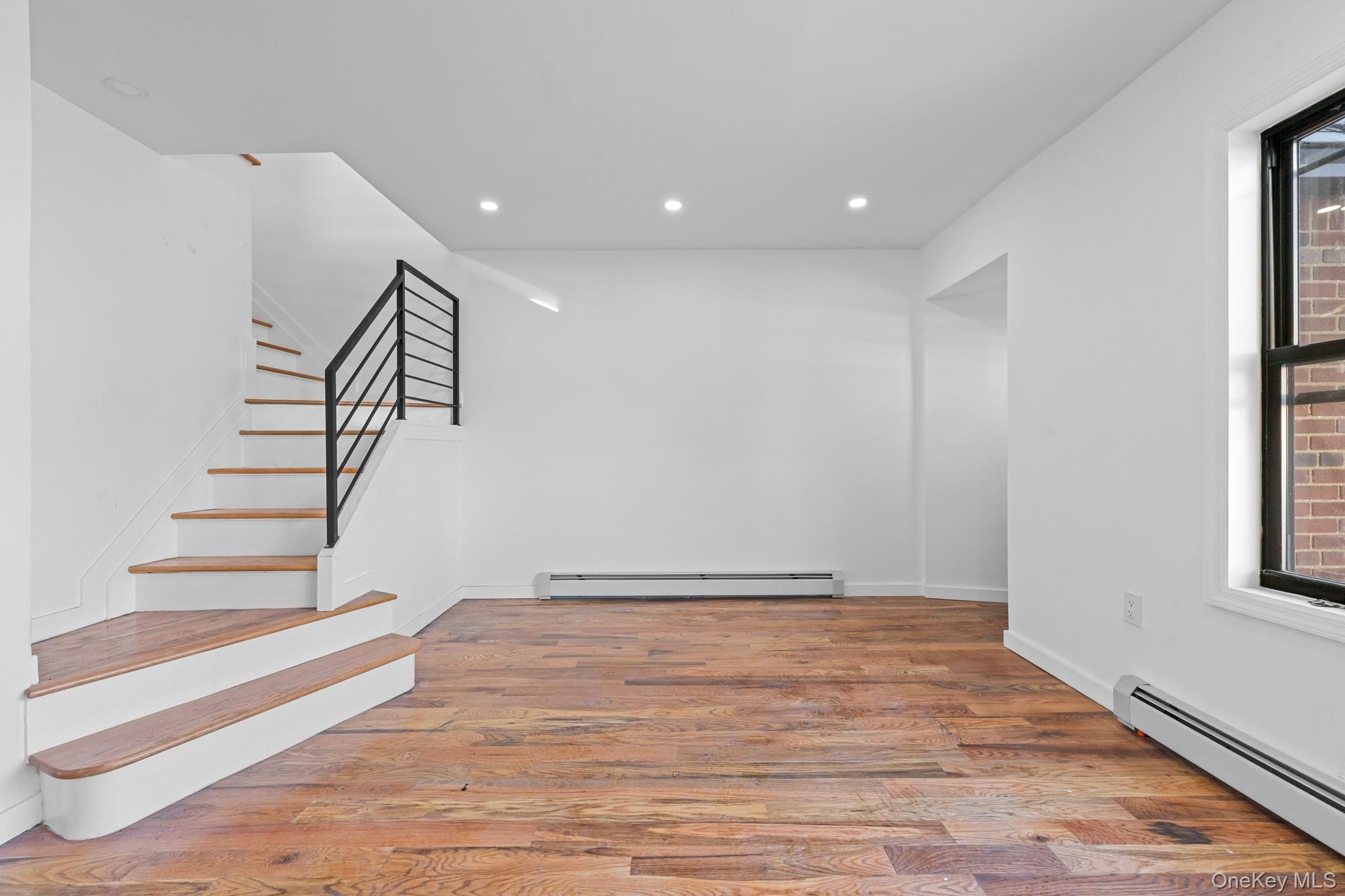 #8 photo, 114-22 201st Street, Saint Albans , NY 11412