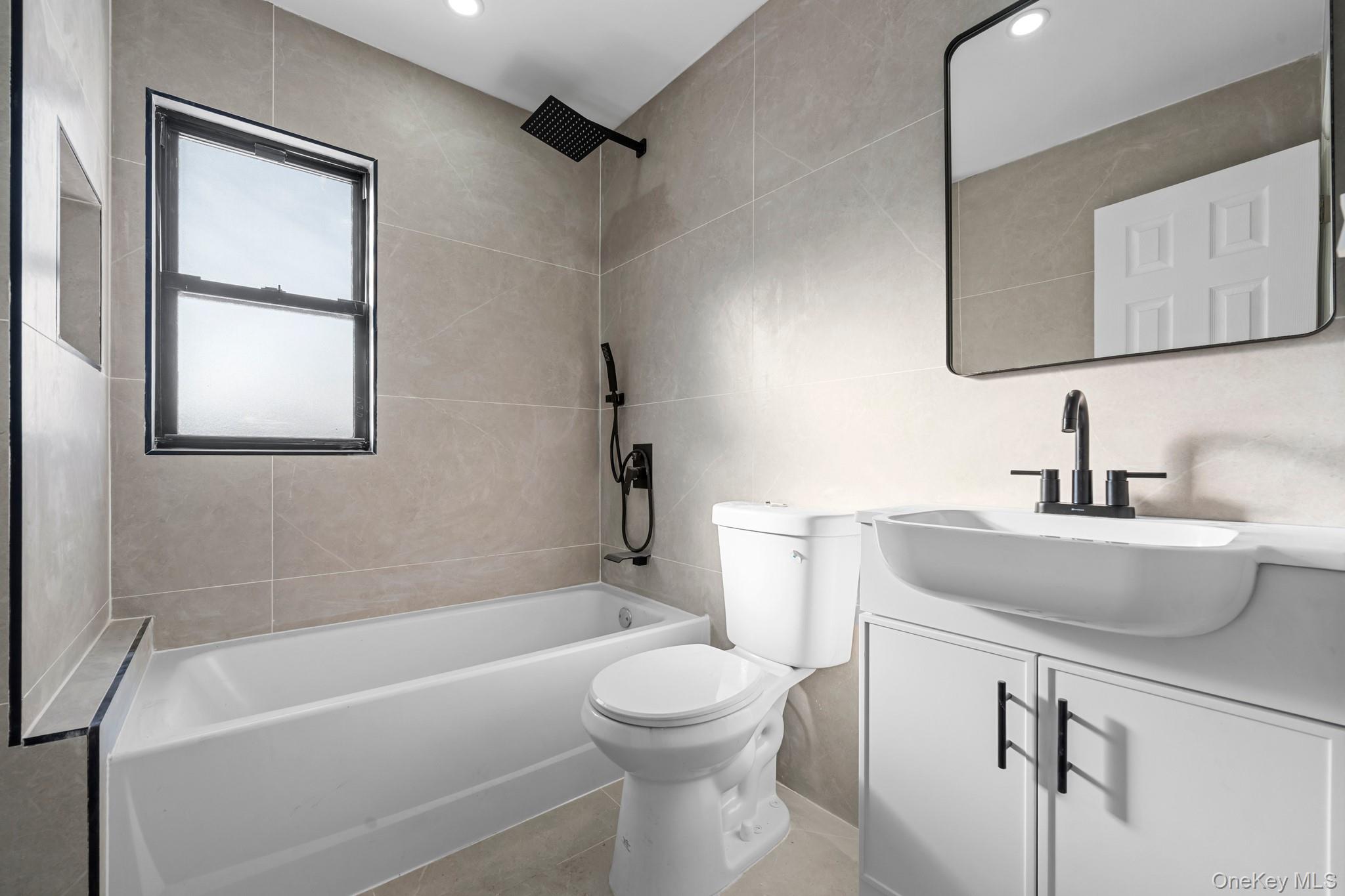 #9 photo, 114-22 201st Street, Saint Albans , NY 11412