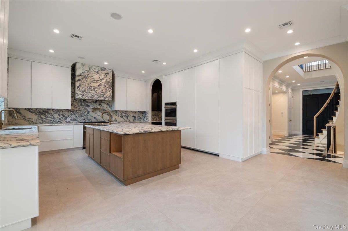 #13 photo, 772 Park Lane, 长岛 North Woodmere , NY 11581