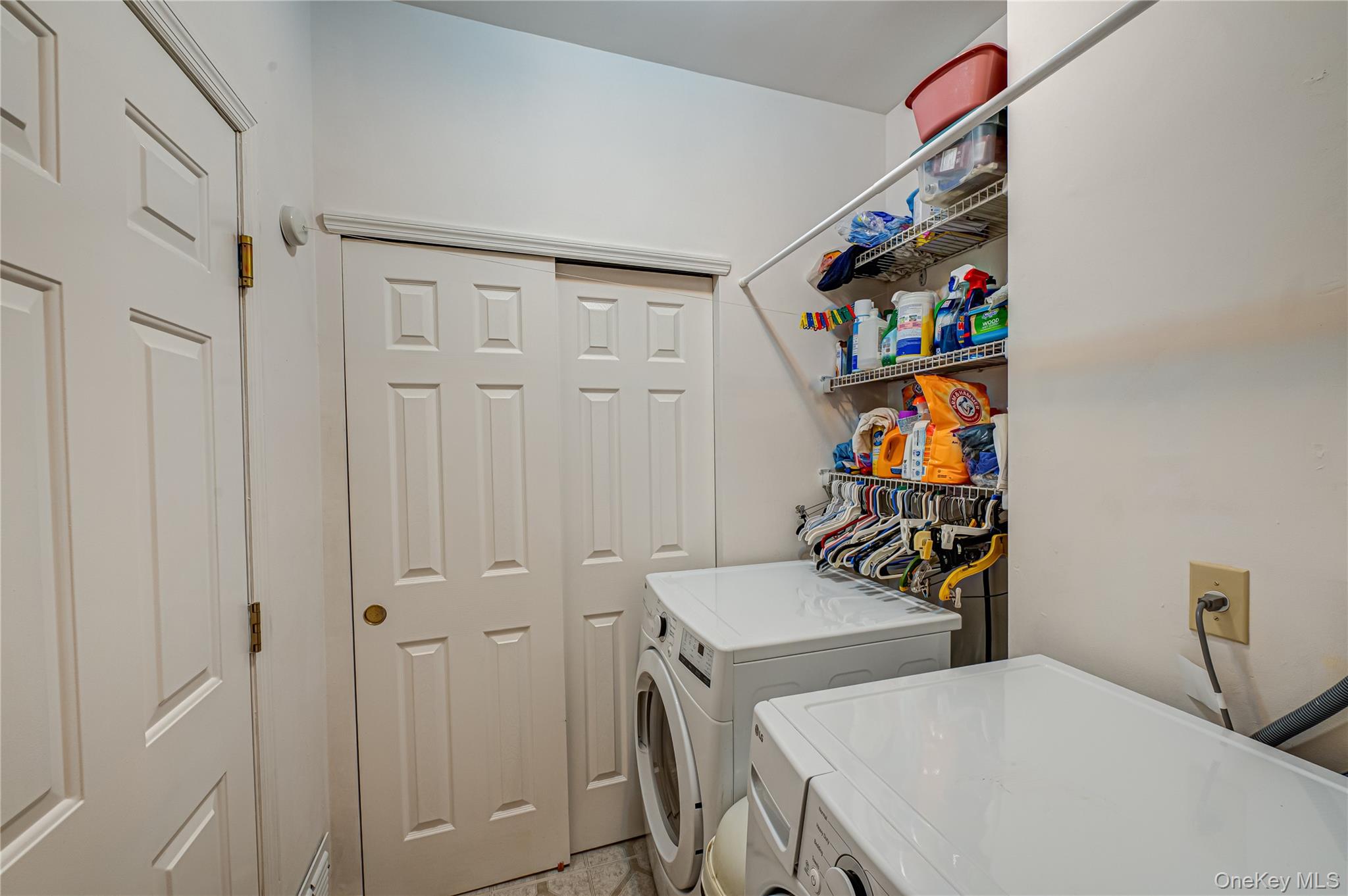 #14 photo, 4 Chelsea Drive, Smithtown , NY 11787